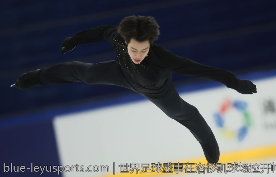 世界足球盛事在洛杉矶球场拉开帷幕引发热潮